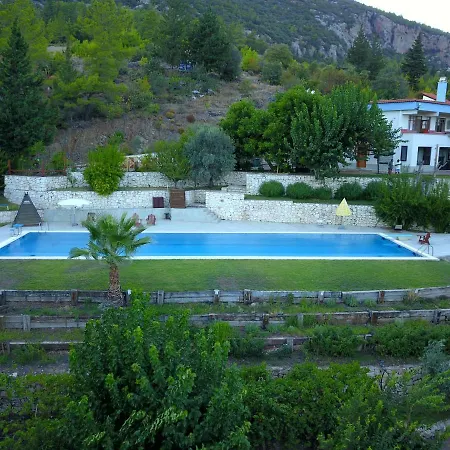 Trinitys Forest Apartment